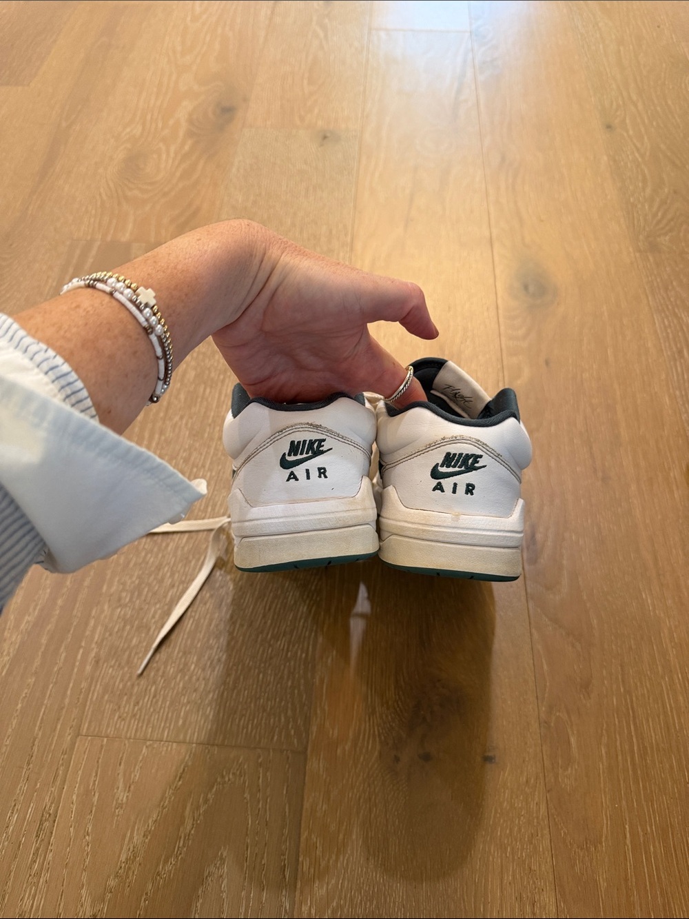 Nike Air Jordan Stadium 90 - big kid 6.5Y / Women’s 8 white with green - Picture 7 of 13